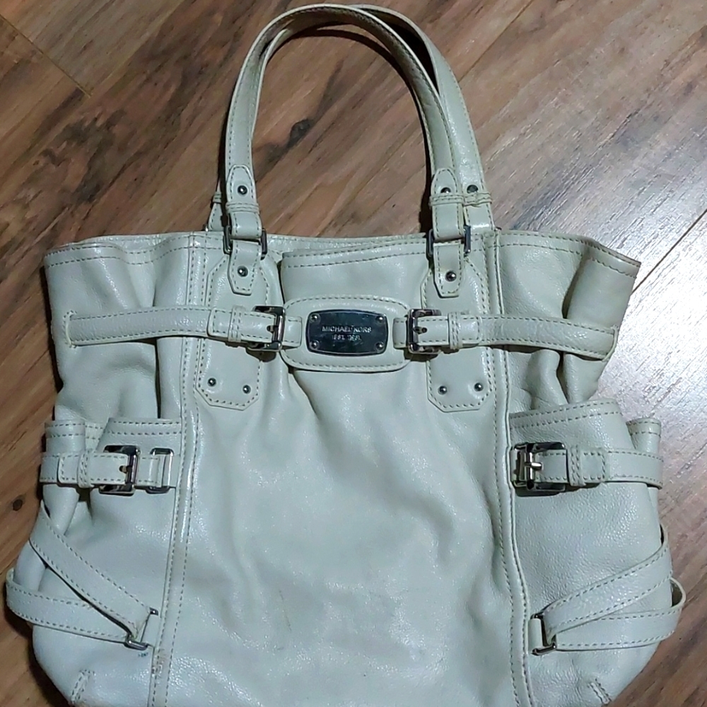 Michael Kors Cream Pebbled Leather Bag